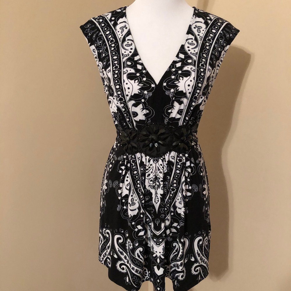 ECI Sleevless Tunic M